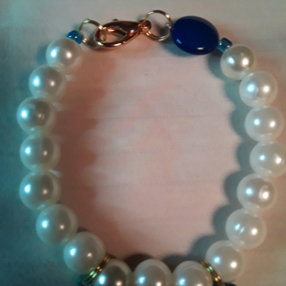 Elegant Faux Pearl Bracelet 7.0"